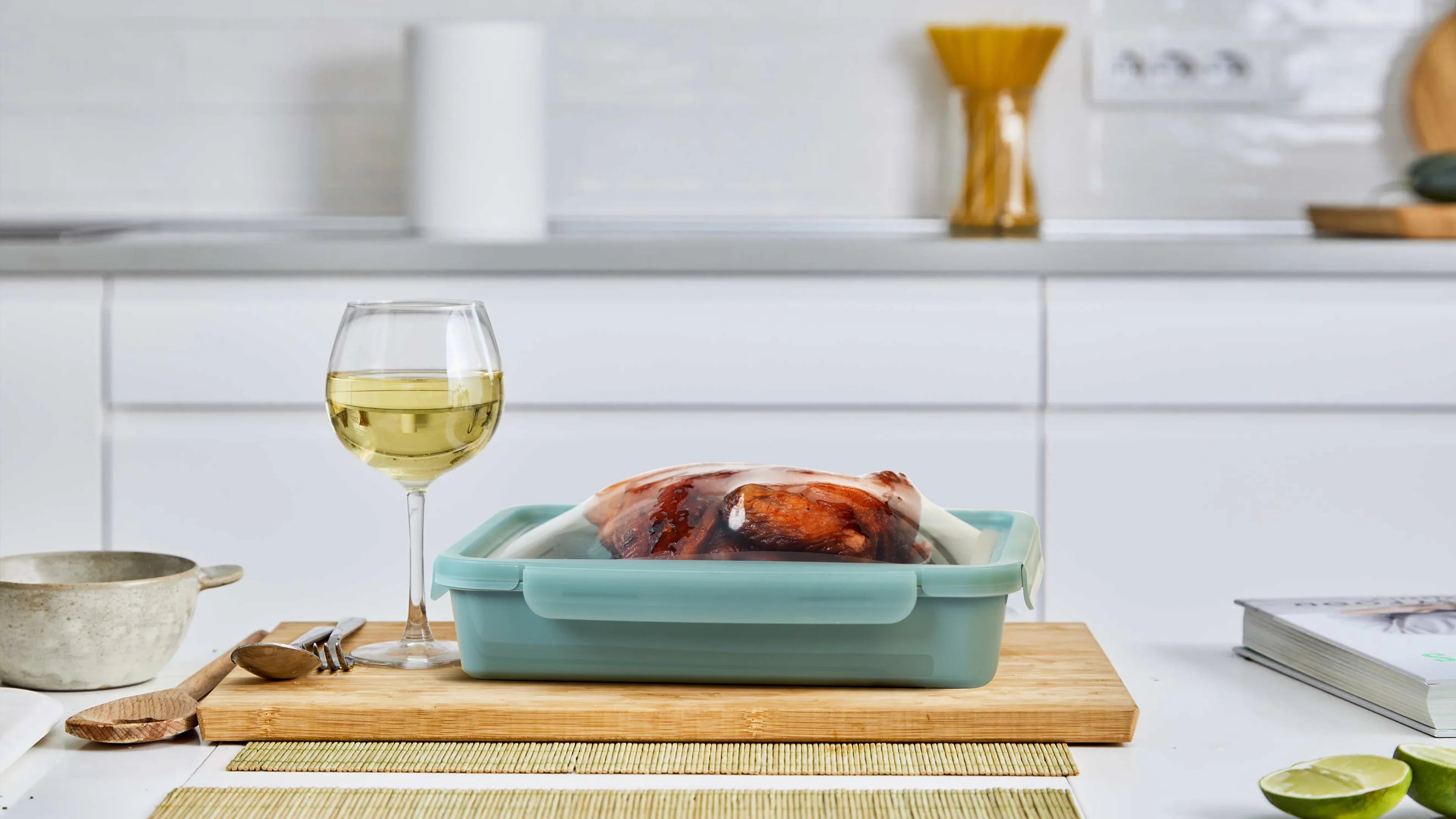 Fresh Food, Less Mess: Flex’n Fresh Containers Are Perfect for Parties!